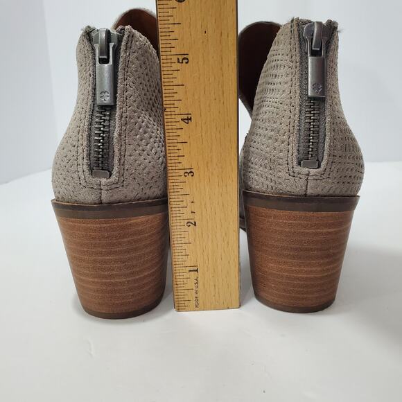 Lucky Brand Women's Grey Faux Suede Ankle Boots Size 6.5M LK-POWE Zip-Up - Picture 13 of 16